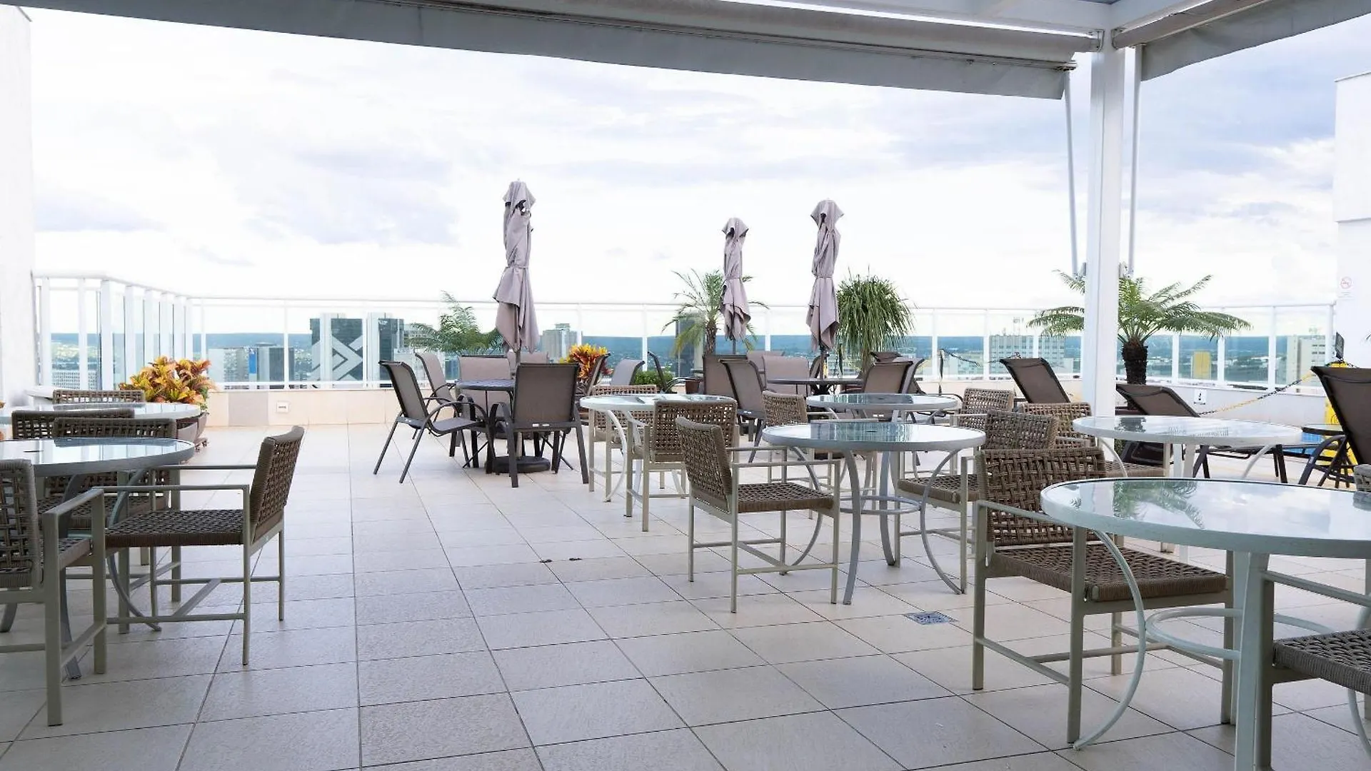 Sm1116 Apart Hotel Em Andar Alto Regiao Central 巴西利亚 0*,  巴西
